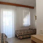 Rosa Hotell Grado